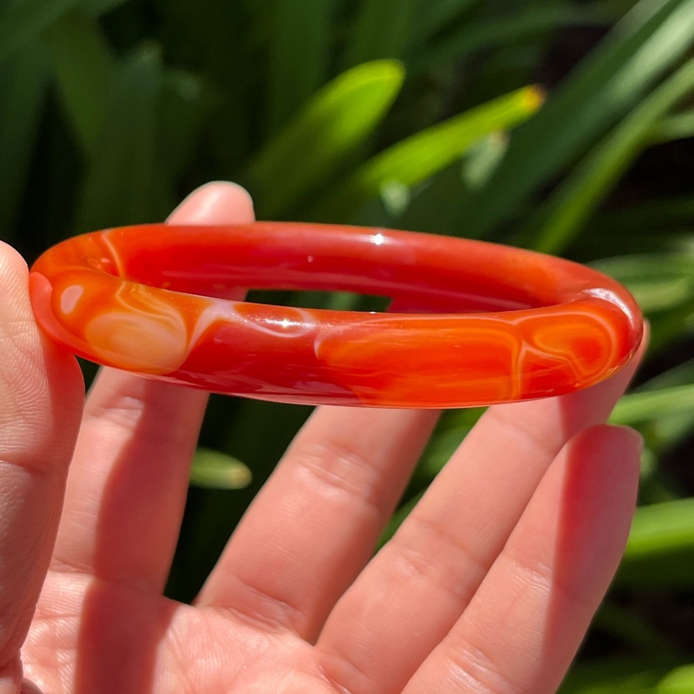 60.5mm inner diameter skinny red banded carnelian bangle 0212‎